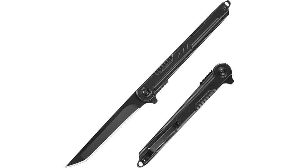 compact folding knife design