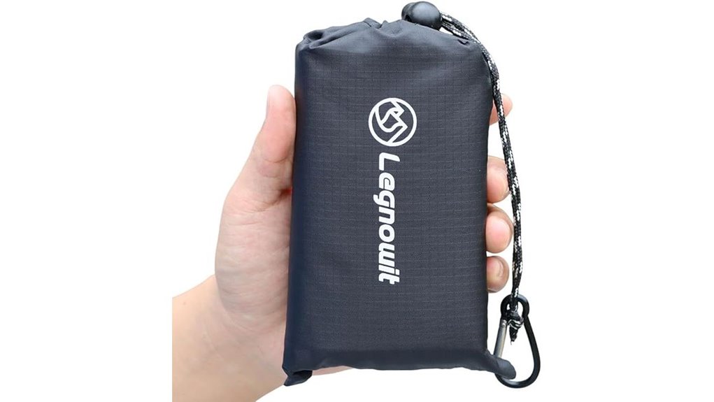 compact waterproof outdoor blanket